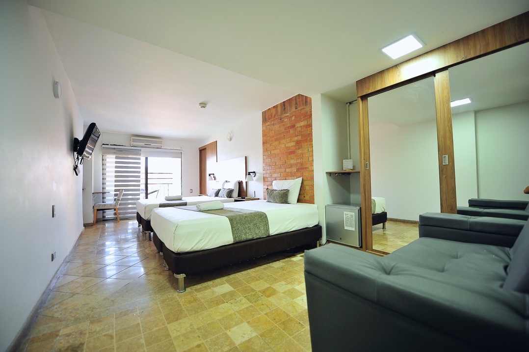 hoteles medellin 70