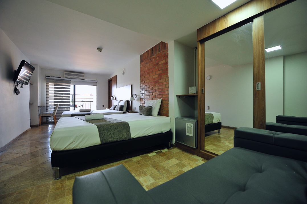 hotel medellin la 70