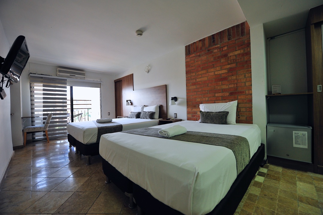 hoteles medellin 70