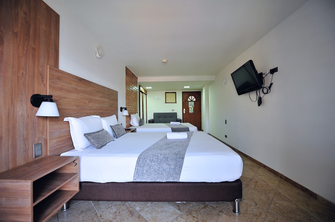 hotel medellin 70