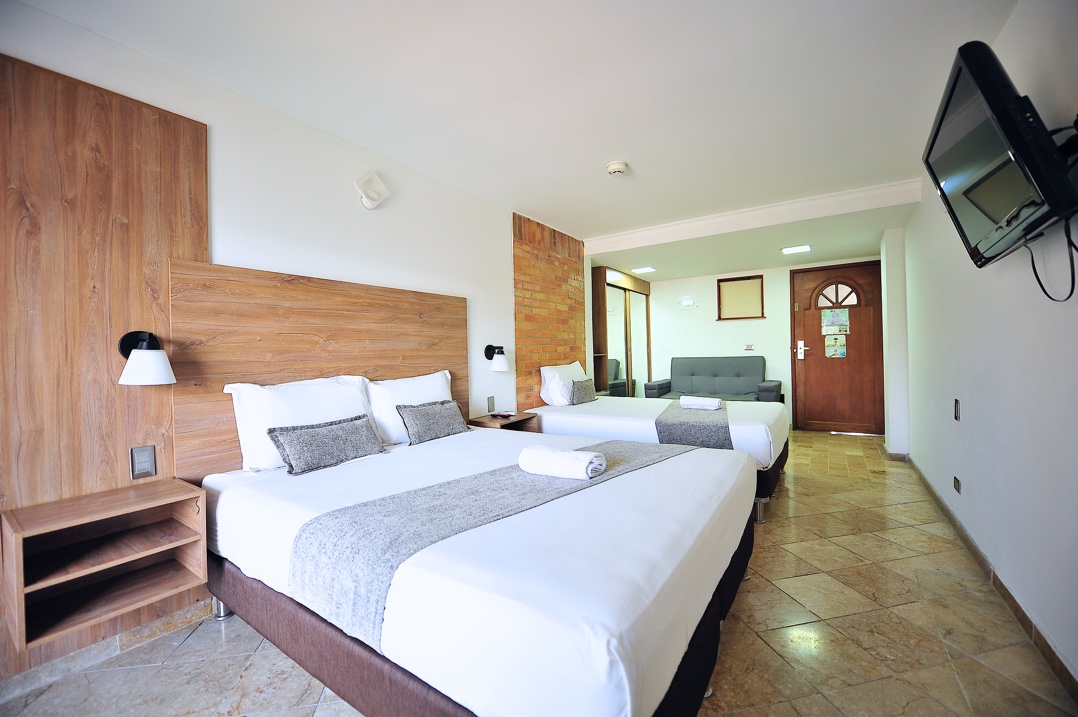 hotel medellin 70