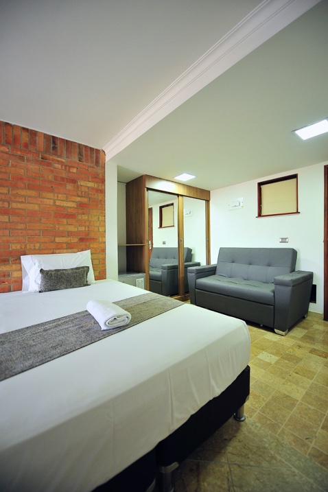 hotel medellin por la70