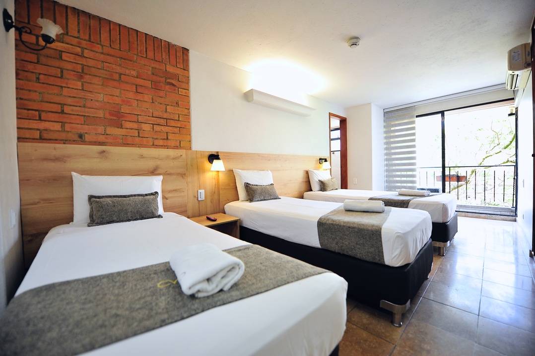 hotel en la 70 medellin
