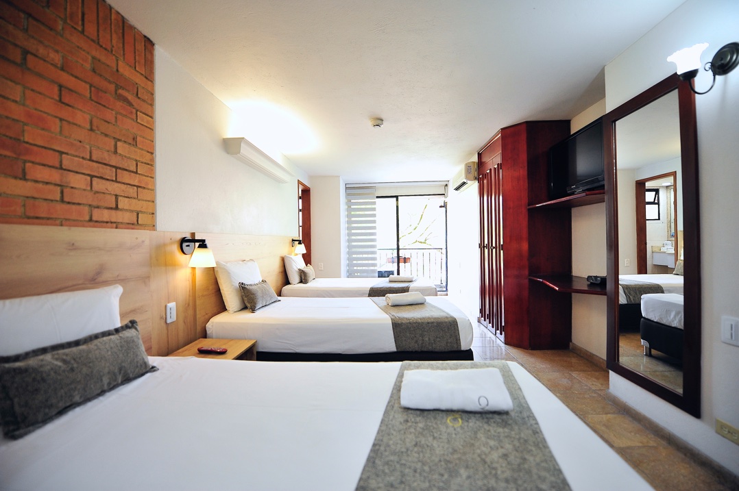 hoteles en la 70 medellin